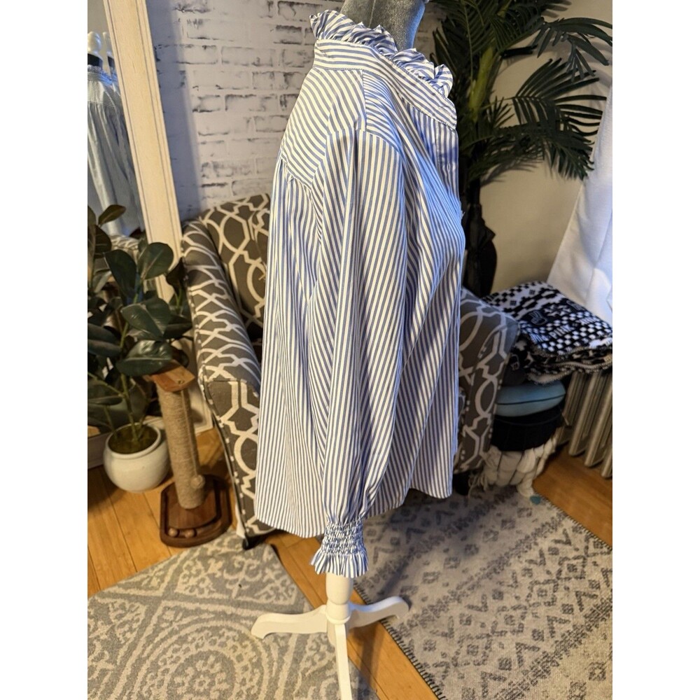 Tuckernuck Teagan Popover Blouse in White And Blue Striped. Size M. - Picture 3 of 10